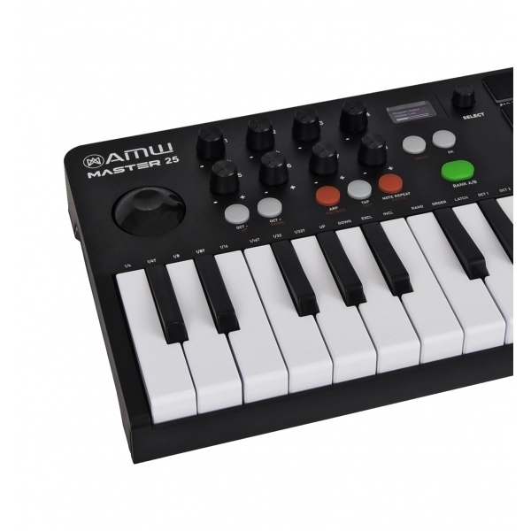 (USADO) AMW Master 25 Black Teclado Controlador Midi 9 PADs 8 Knobs Visor OLED