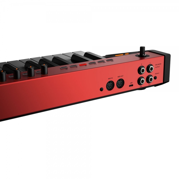 AMW Midiplus Band Teclado X8 II Pro 88 Teclas