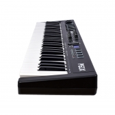 AMW P61X Teclado Black Controlador Midi USB com 61 Teclas PADs Faders e Knobs