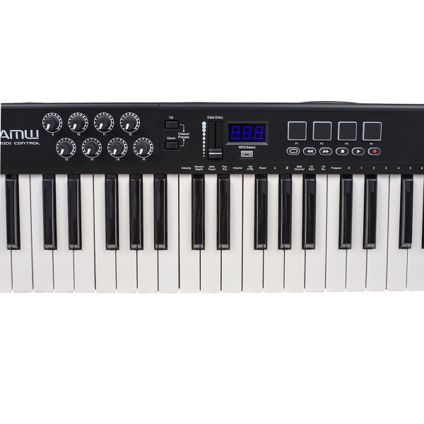 AMW P61X Teclado Black Controlador Midi USB com 61 Teclas PADs Faders e Knobs