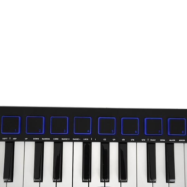 AMW Mini 32 PAD Black Teclado Controlador Midi 32 Teclas 8 PADs Arp Chord Hi End