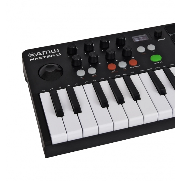 AMW Master 25 Black Teclado Controlador Midi 9 PADs 8 Knobs Visor OLED