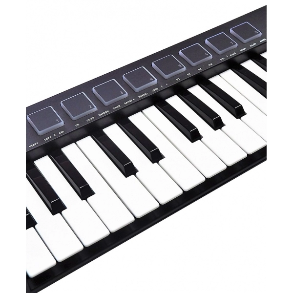 AMW Mini 32 PAD Black Teclado Controlador Midi 32 Teclas 8 PADs Arp Chord Hi End